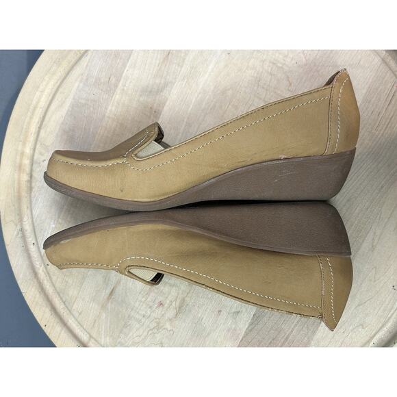 Avenue Loafer Womens 10W‎ Peppy Tan Slip on Comfort Stretch - Picture 4 of 10